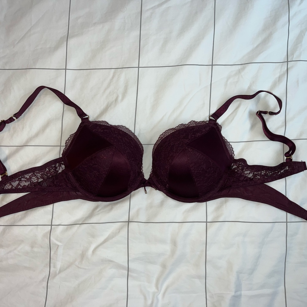 Lacy Burgundy/ Wine Victoria’a Secret Push-up Bra 36C